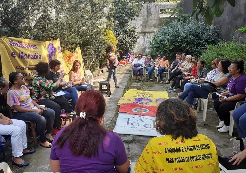 Mulheres da UMM-SP realizam roda de conversa na Baixada Santista