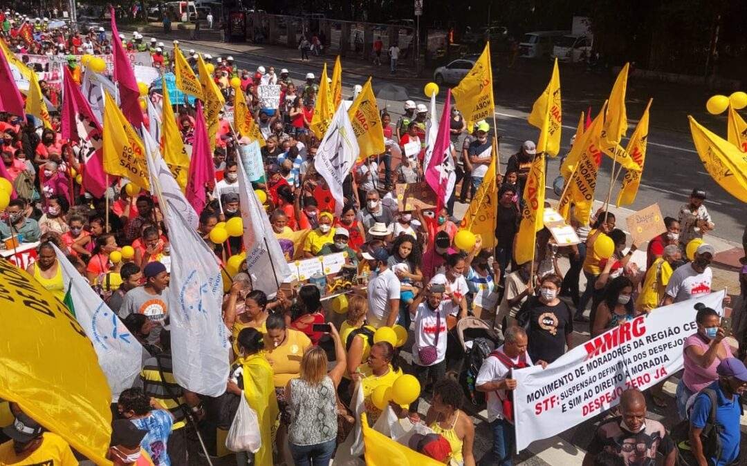 Movimentos de moradia protestam contra desmonte da política habitacional do Governo de São Paulo, nesta quinta (19)