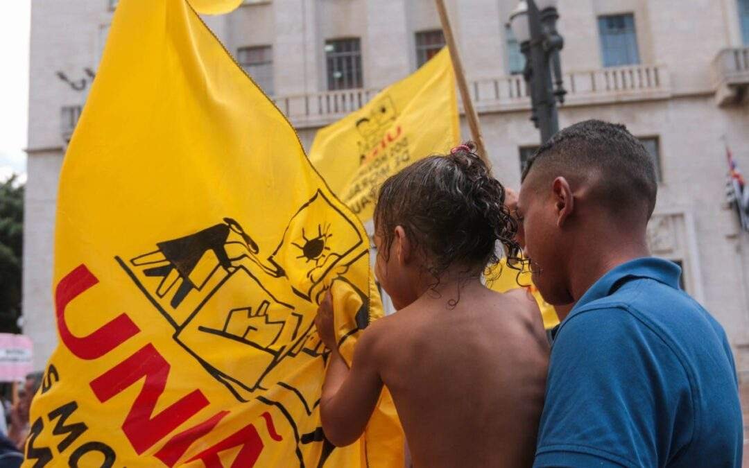 MOVIMENTOS POR MORADIA DE SÃO PAULO PROTESTAM POR ATRASO NO PAGAMENTO DO PROGRAMA “PODE ENTRAR”
